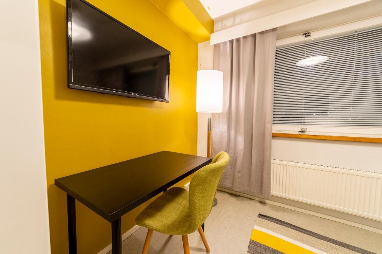 Kulkuri Hostellit Haemeenlinna Экстерьер фото