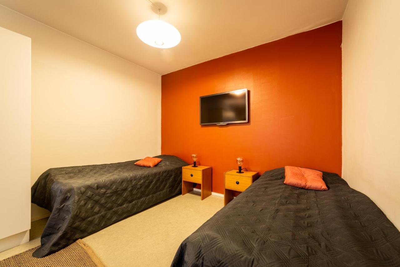 Kulkuri Hostellit Haemeenlinna Экстерьер фото