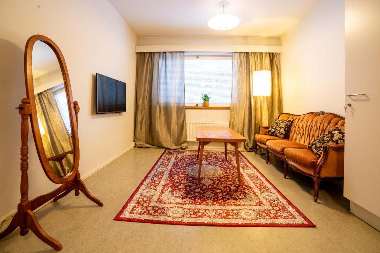 Kulkuri Hostellit Haemeenlinna Экстерьер фото